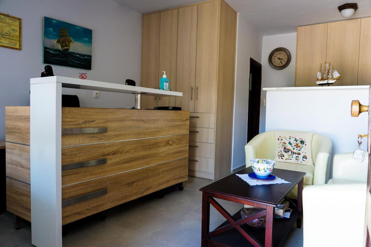Skyros Avra Residences Bagian luar foto