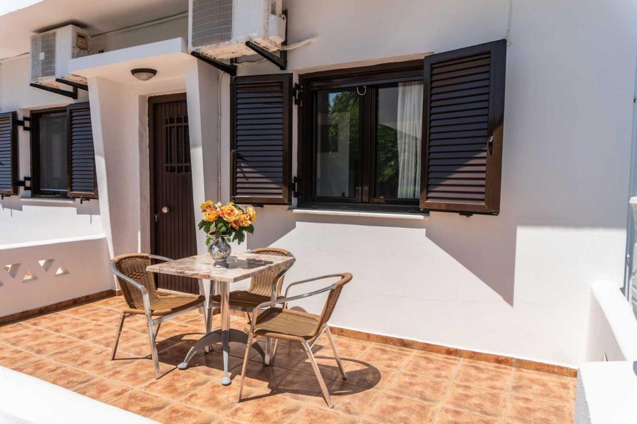 Skyros Avra Residences Bagian luar foto