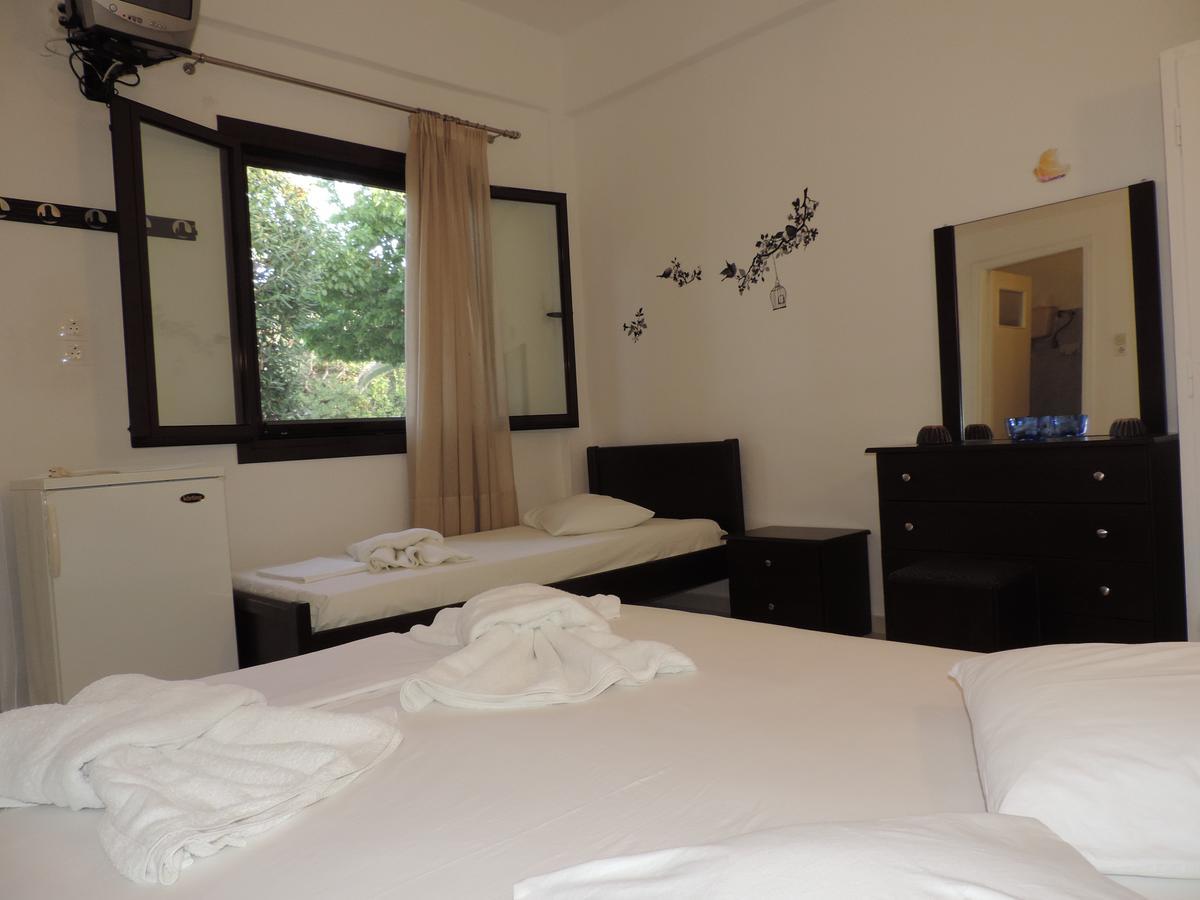 Skyros Avra Residences Bagian luar foto